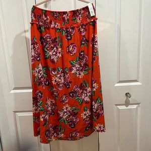 NWT Maxi skirt size 1x/2x